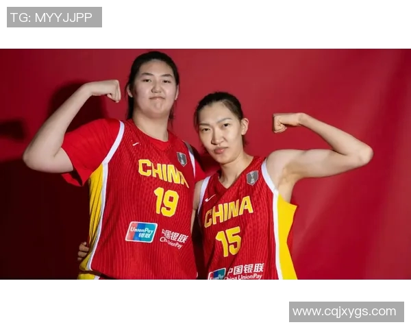 张子宇18岁生日派对细节揭秘韩旭客串主持黄思静搞笑糊蛋糕瞬间